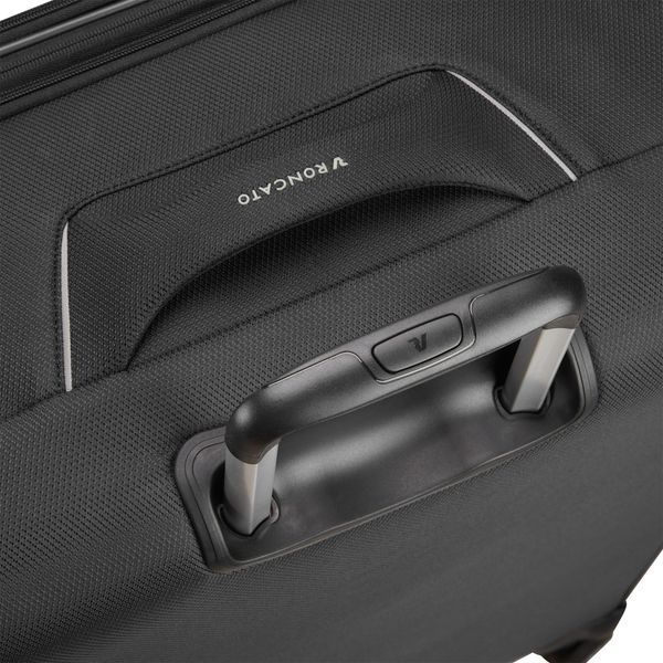 Suitcase Большой чемодан с расширением Roncato Ironik 2.0 415301/01
