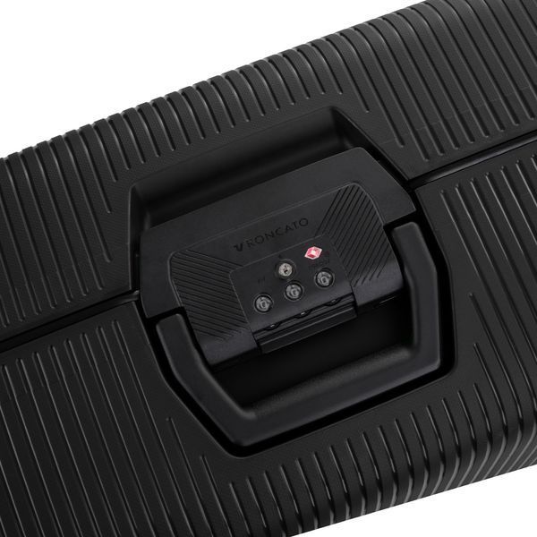 Suitcase Срежний чемодан Roncato на защелках MODULIGHT 500812/01
