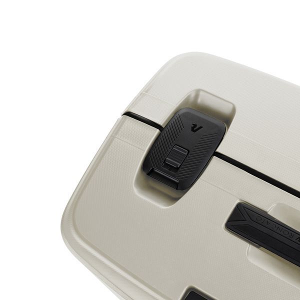 Suitcase Срежний чемодан Roncato на защелках MODULIGHT 500812/80