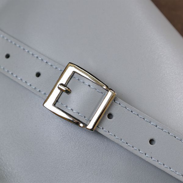 Women's banana bag made of genuine leather Shvigel 16389 Gray 16389 фото