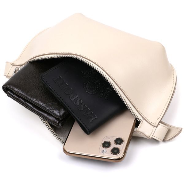 Stylish women's banana bag made of genuine leather Shvigel 16391 Beige 16391 фото