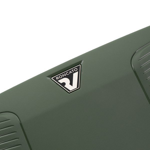 Suitcase Маленький чемодан, ручная кладь Roncato на защелках MODULIGHT 500813/57