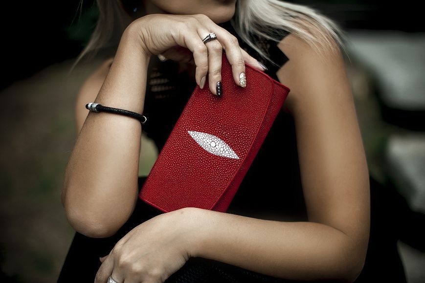 Кошелек женский STINGRAY LEATHER 18030 из натуральной кожи морского ската Красный 18030 фото
