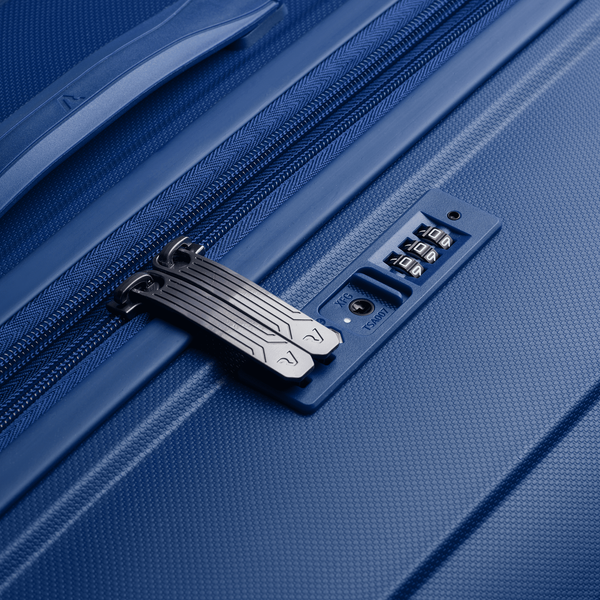 Suitcase Средний чемодан с расширением Roncato B-Flying 418182/23